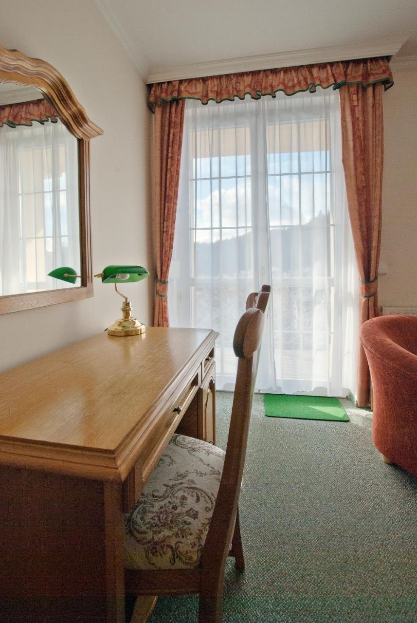 Villa Rosa Karlovy Vary Extérieur photo